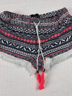 Atmosphere Women's Shorts Size 4 Beach Cover Up Festival Shorts Knitted